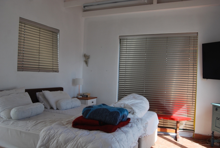 To Let 8 Bedroom Property for Rent in Shelley Point Western Cape